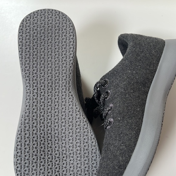 JSport Women’s Arrow Memory Foam Lace-Up Casual Walking Sneakers in Tweed Grey - Picture 8 of 13